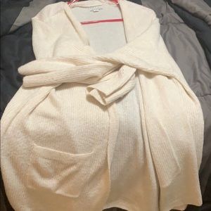 American eagle cardigan size M but fits like a L